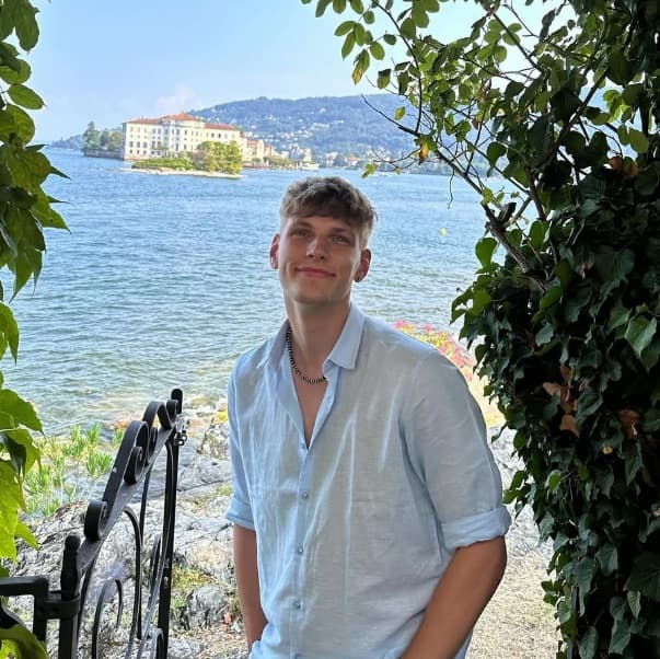 Marvin, Legacy-Mitglied